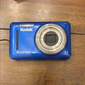 Kodak PIXPRO FZ53 Vibrant Blue Camera